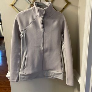 Under amour, Large Gray Jacket